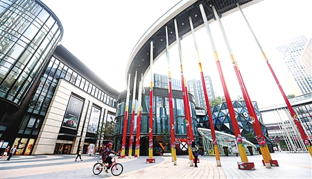 18根“金箍棒”撑起天桥