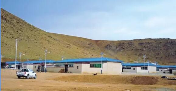 中信集团援建的申扎县雄美牧民新村