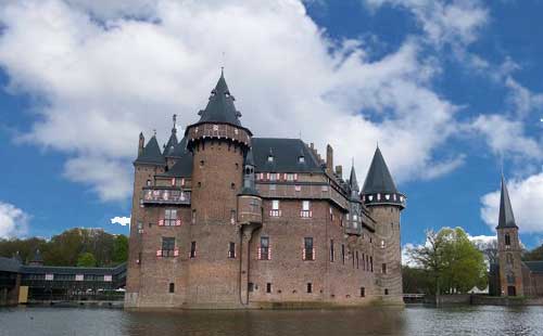 荷兰德哈尔古堡