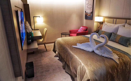 世纪荣耀内仓房