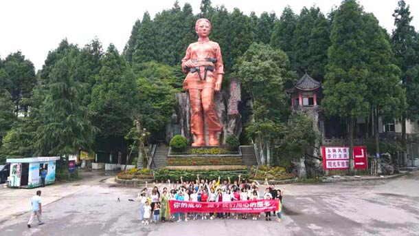 欣仕达团建1.jpg