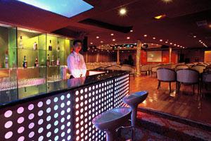 总统1号游轮酒吧