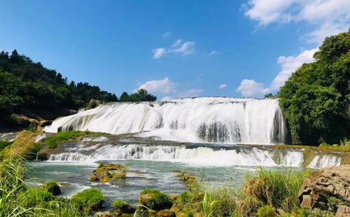 黄果树陡坡塘瀑布