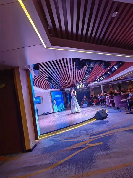 华夏神女3号游轮文艺晚会