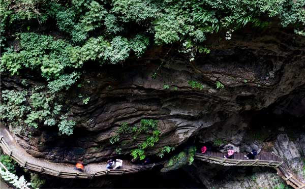 武隆龙水峡地缝