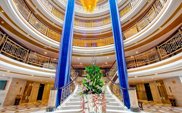 黄金7号游轮大厅 黄金7号游轮大厅