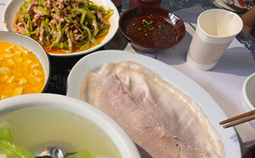 李庄古镇餐食蒜泥白肉