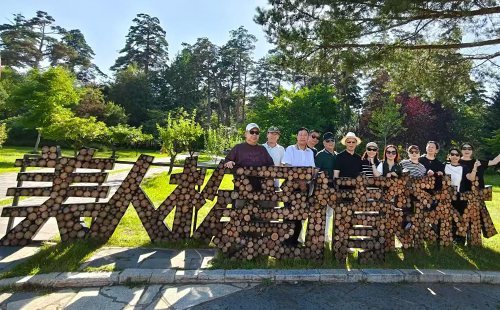 2026年夏季亲友团长白山之旅美人松爱情森林01